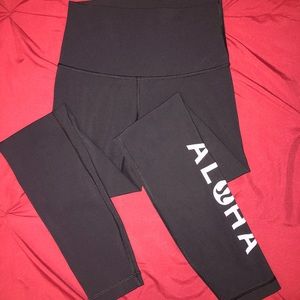 RARE Lululemon Aloha Wunder Under 25” -Size 2-